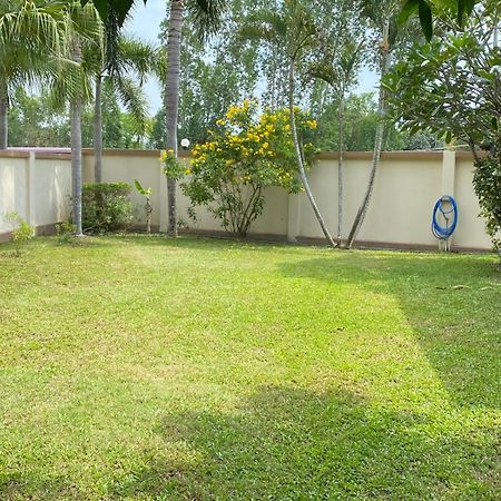 Big Comfortable Villa Na Chom Thian Buitenkant foto